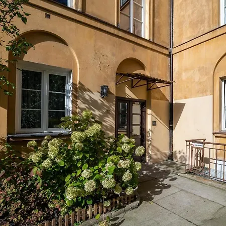 Two Bedroom For 6 People
